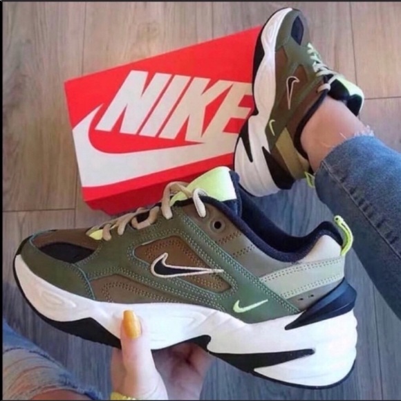 nwt nike m2k